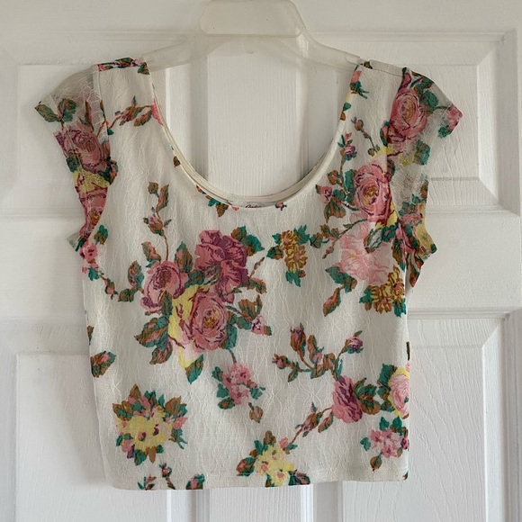 Floral White Crop Top - Picture 1 of 5